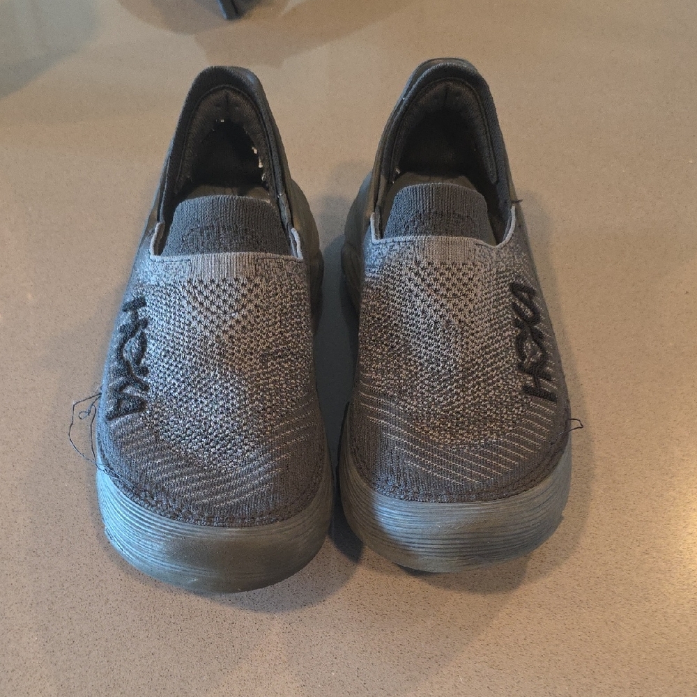 Hoka Restore